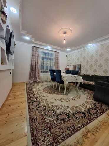 Həyət evləri və villaların satışı: Satılır: həyət evi - Plan: 3 otaq, ayrıca mətbəx, sanitar qovşağı; — 2