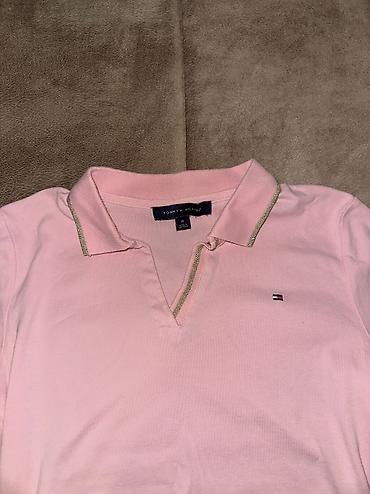 cena din: Tommy Hilfiger majica
velicina M — 2