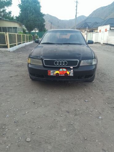 Audi: Audi A4: 1995 г., 1.8 л, Механика, Бензин, Седан