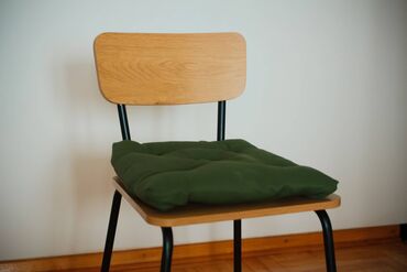 Stolovi: Cena seta: 9.995 RSD (moguća kupovina i odvojeno) Topao, skandinavski — 6