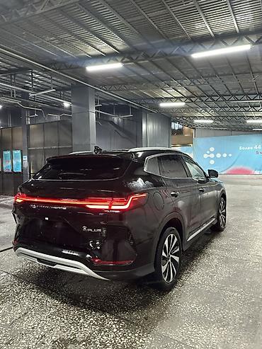 wuling mini ev: BYD Song Plus: 2023 г., 1.5 л, Автомат, Гибрид, Кроссовер — 4