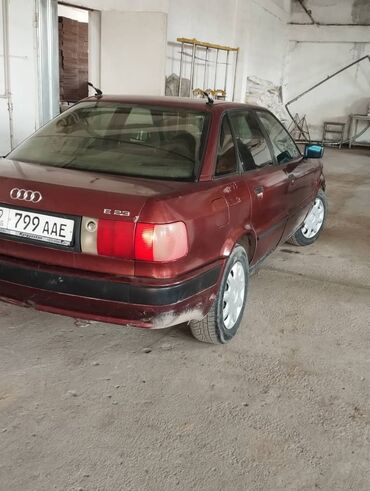 audi 100 s4: Audi 80: 1992 г., 2.3 л, Механика, Бензин, Седан