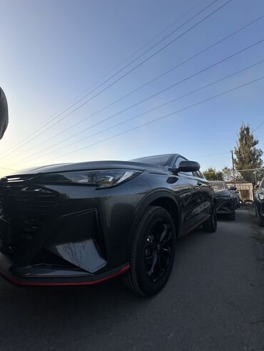 купить машину чанган: Changan : 2024 г., 1.5 л, Робот, Бензин, Кроссовер