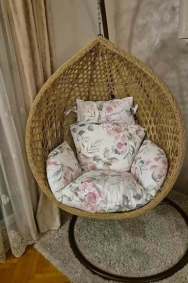 Jastuci: Jastuk za jaje ljuljasku
4900 din — 12