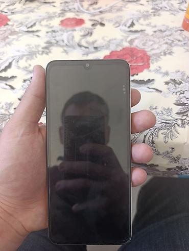 still cool android: Smartfon – metal çərçivəli, düz kənarlı dizayn Xüsusiyyətlər: - — 5