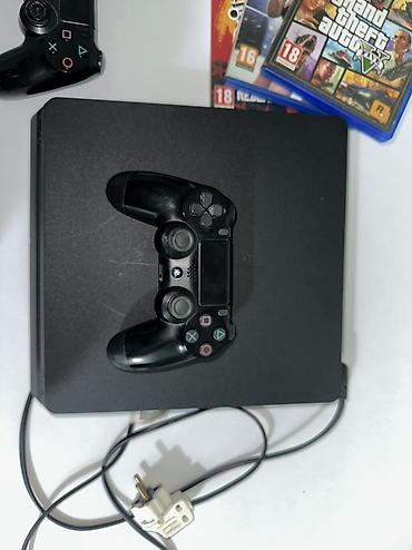 ретро приставка: Игровая приставка Sony PlayStation 4 Slim (черная) Комплектация: - — 4