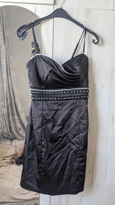 черное платье с открытой спиной: Вечернее платье, Коктейльное, Короткая модель, Полиэстер, Без рукавов, Открытая спина, XS (EU 34), S (EU 36)
