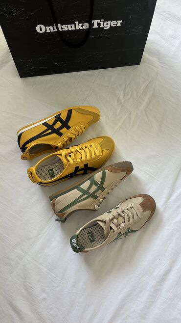 Кроссовки и спортивная обувь: Новые все оригинальные кроссовки Onitsuka Tiger, Adidas, Samba