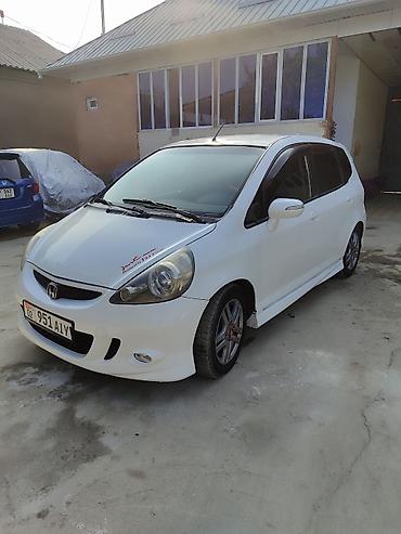 carnival 2021: Honda Jazz: 2004 г., Бензин, Хэтчбэк — 1