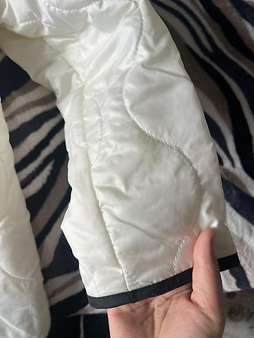 Демисезонные куртки: Стёганая куртка-жакет - Цвет: молочный (айвори) с контрастной чёрной — 6