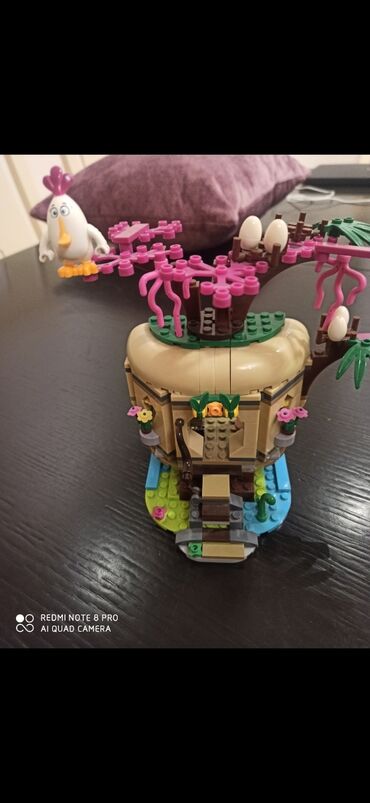 robot oyuncaq: Leqo