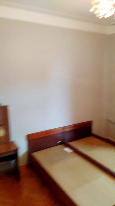 Uzunmüddətli kirayə mənzillər: Uzun müddətli kirayə verilir 2 otaqlı mənzil – geniş zal, yataq otağı — 4