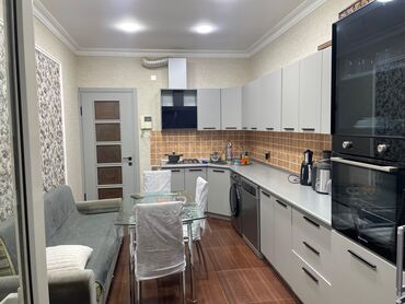 Uzunmüddətli kirayə mənzillər: Mənzilin sahibiyəm. Mənzil Azadlıq metosuna yaxın yerdə yerləşir — 9