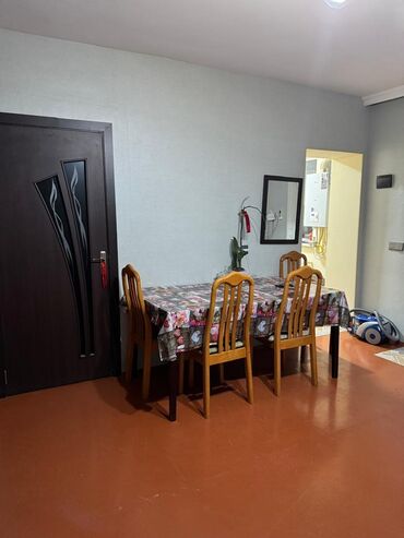 Uzunmüddətli kirayə mənzillər: Xanım ev yoldaşı axtarılır. Mənzil Bakıxanov qəsəbəsində mərkəzi yola — 8