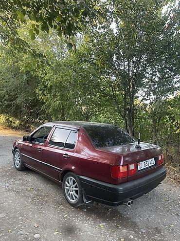 пассат бампер: Volkswagen Vento: 1993 г., 1.8 л, Механика, Бензин, Седан — 2