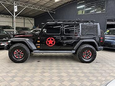 вениа: Jeep Wrangler: 2018 г., 2 л, Автомат, Бензин, Внедорожник — 7