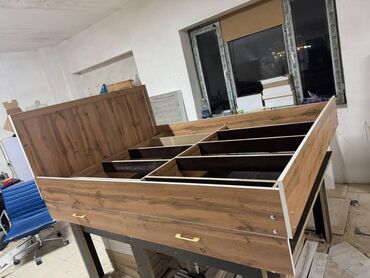 Двуспальные кровати: Двуспальные кровати — 6