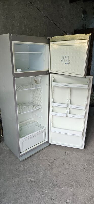 продаю морозилку: Муздаткыч Vestel, Колдонулган, Эки камералуу, 65 * 165 * 60