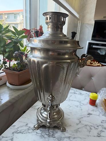 Klassik metal samovar - Material: tam metal/kuprosnik örtüklü korpus lalafo.az -da Klassik metal samovar - Material: tam metal/kuprosnik örtüklü korpus