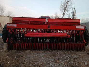 Зерновые сеялки: Продаю сеялку зерновая травяная с сашниками для клевера 46 рядков — 7