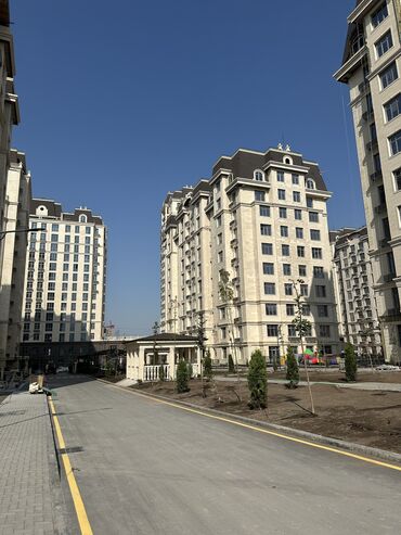аренда квартир жибек жолу: 2 бөлмө, 72 кв. м, Элитка, 10 кабат, ПСО (өзү оңдоп түзөтүп бүтүү үчүн)