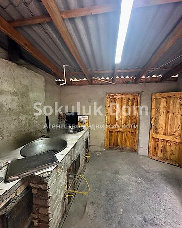 Продажа коттеджей и домов: 🏠Продается дом в с. Сокулук 🟡Комнаты: 3 🟡Участок: 6 соток 🟡Отопление — 10