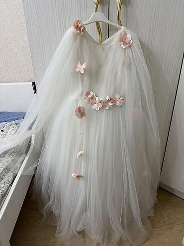 шикарные туфли: Красивое очень платье одевали один раз. Возраст 7-8-9 лет .Нарядное — 1