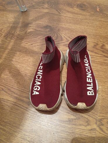 emo robot купить бишкек: Детская обувь 200 сом, примерно на 2,3годика