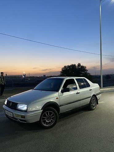венто запчас: Volkswagen Vento: 1993 г., 1.8 л, Механика, Бензин, Седан — 2