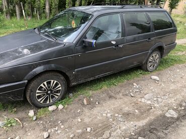 электромобиль в рассрочку в бишкеке: Универсал Volkswagen Passat B3 черного цвета. Обьем 1.8 моно не есть