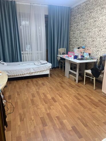 в связи с закрытием кафе: 2 комнаты, 52 м², 106 серия, 2 этаж, Косметический ремонт