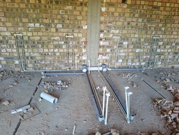 Монтаж и замена сантехники: Монтаж и замена сантехники Больше 6 лет опыта — 4