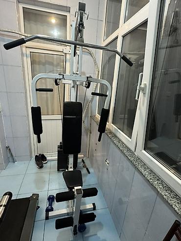 gitara kabel: Çoxfunksiyalı ev trenajoru – çəkilər sistemi ilə Xüsusiyyətlər: - Üst — 4