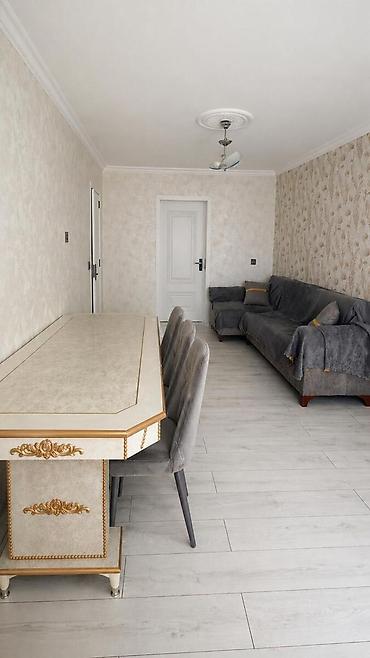 4 5 saatliq is elanlari: İcarəyə verilir 2 otaqlı köhnə tikili 50 m², Gənclik m. 800 AZN/ay 2 — 1