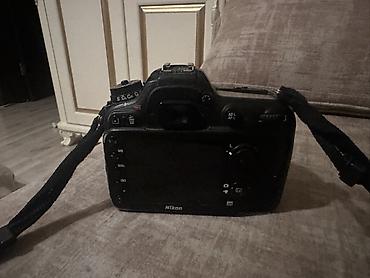 nikon d3000: Nikon DSLR fotoaparat + zum obyektiv - Brend/model: Nikon DSLR (gövdə — 1