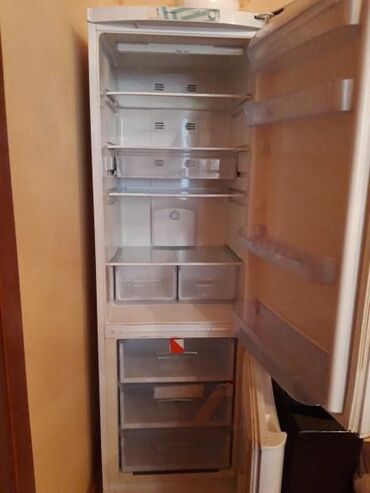soyuducularin qiymetleri: İşlənmiş 2 qapılı Indesit Soyuducu Satılır, rəng - Ağ