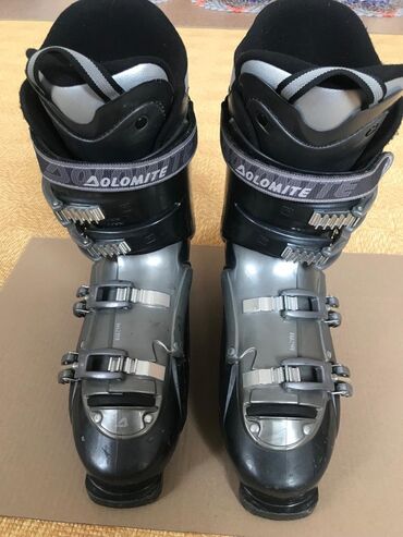 Лыжи: Горнолыжные ботинки,42-43 размера.
Цена 8900 сом