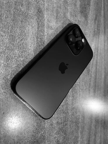 Apple iPhone: IPhone 14 Pro, Б/у, 128 ГБ, Jet Black, Защитное стекло, Чехол, 90 %