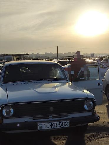 VAZ (LADA): VAZ 2410 ağ rəngli sedan Xüsusiyyətlər və təchizat: - Benzin — 4