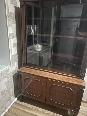 xacmaz mebel: Ruminiyanin təmiz goz agacınnan olan mebel