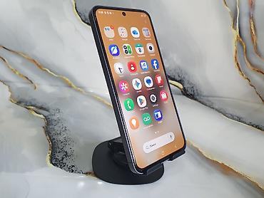 samsung galaxy s10e: Samsung Galaxy S24 FE, Б/у, 128 ГБ, цвет - Серый, 1 SIM, eSIM, 2 SIM — 7