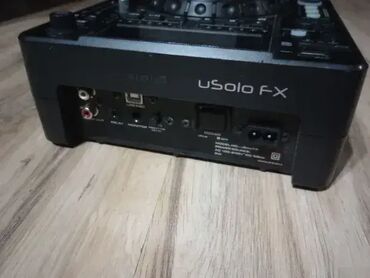 IPod i MP3-plejeri: DJ Tech USOLO FX Compact DJ Media Player and Controller Slanje Brzom — 10