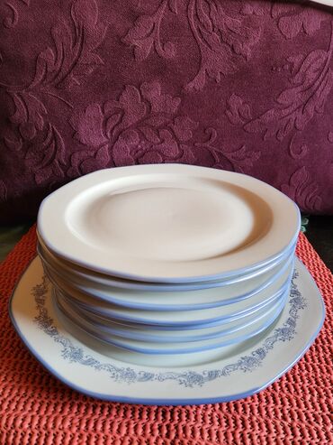 Stare vaze i dekor: Servi 1960ta za kolace,poslastice, Burg ( zamak ) Lindau,Nemacka na lalafo.rs — 2 Stare vaze i dekor: Servi 1960ta za kolace,poslastice, Burg ( zamak ) Lindau,Nemacka — 2