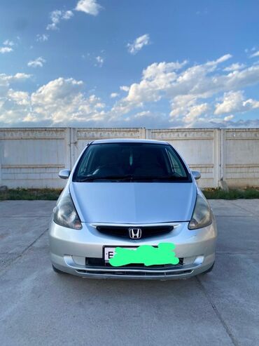 купить авто в кредит без первоначального взноса: Honda Fit: 2002 г., 1.3 л, Автоматические, Бензин, Хэтчбэк