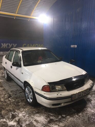 дайво нексия 2: Daewoo Nexia: 1995 г., 1.5 л, Механика, Бензин, Седан