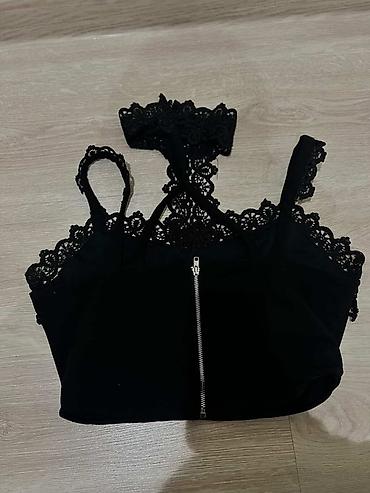 mayka turkce: Qara krujeva detallı qadın topu - Rəng: qara - Model: qısa top/korset — 2