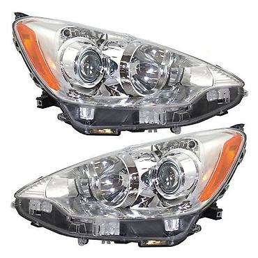 pir: Передняя правая фара Toyota 2013 г., Новый, Аналог, ОАЭ — 2