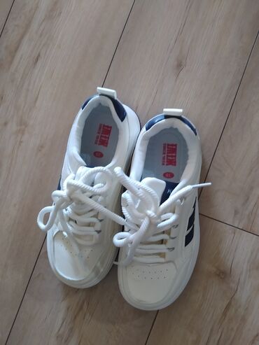 Women's Sneakers and athletic shoes: Кроссовки, 37, TEX, Новый, цвет - Белый at lalafo.kg Women's Sneakers and athletic shoes: Кроссовки, 37, TEX, Новый, цвет - Белый