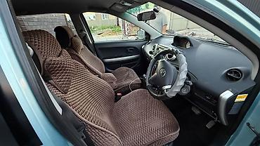 ion машина: Toyota Ist: 2003 г., 1.3 л, Автомат, Бензин, Хэтчбэк — 3