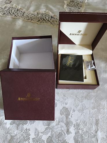Аксессуары: Lüks saat qutuları və aksesuar dəsti Tərkib: - Rolex yaşıl rəngli — 3